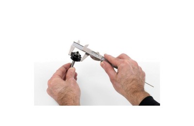 CALIBRE KREATOR ACERO KRT705002 150 MM