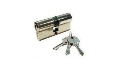 CILINDRO YALE NIQUELADO 60 MM. LEVA CORTA 30X30 LLAVES IGUALES