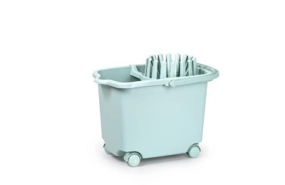 CUBO PLASTICFORTE C/ESCURRIDOR Y RUEDAS 15 LT