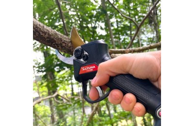 TIJERA PODA ALTUNA 16'8V. 2 BATERIAS 2.6AH HOJA TITANIO CORTE 30MM. ACB30TITANIO