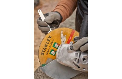 AMOLADORA STANLEY 230MM. 2000W. FMEG232-QS