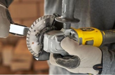 AMOLADORA STANLEY 125MM. BATERIA 20V SFMCG710M1T-QW