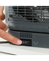 CALEFACTOR TAURUS VERTICAL 21 NERO SWING 2400W. 956925000