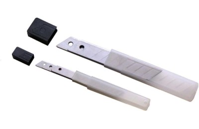 CUCHILLA-CUTTER VOLA 18 MM. (10 PIEZAS)