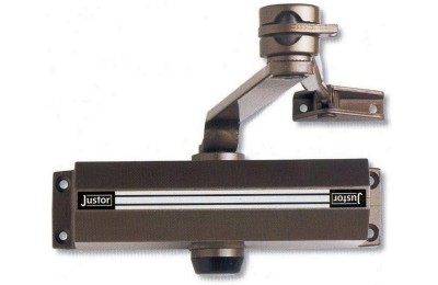 CIERRAPUERTAS CH 2-3-RL PLATA JUSTOR (MAXIMO HOJA 95CM-60 KG).