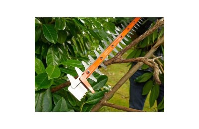 CORTASETOS BLACK & DECKER 550W. 60CMS. 25MM.