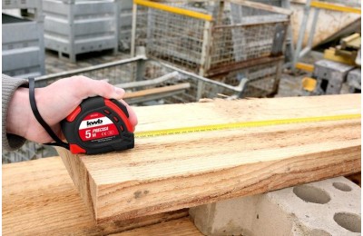 FLEXOMETRO BIMATERIAL 3MTS. 16MM. KWB