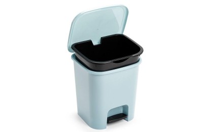 PAPELERA PLASTICFORTE C/TAPA Y PEDAL ARV 7'5LTS.