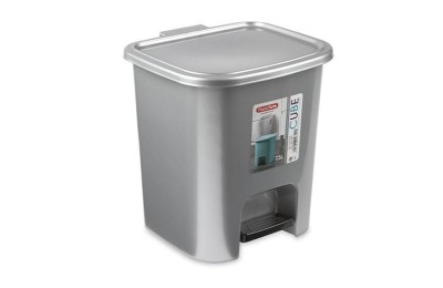 PAPELERA PLASTICFORTE C/TAPA Y PEDAL PLATA 7'5LTS.